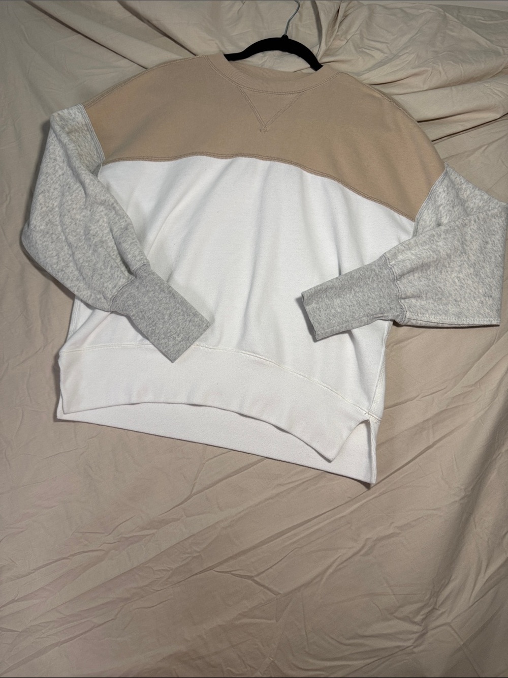 Abercrombie & Fitch Soft Beige, White & Light Gray Colorblock Crewneck Sweatshir